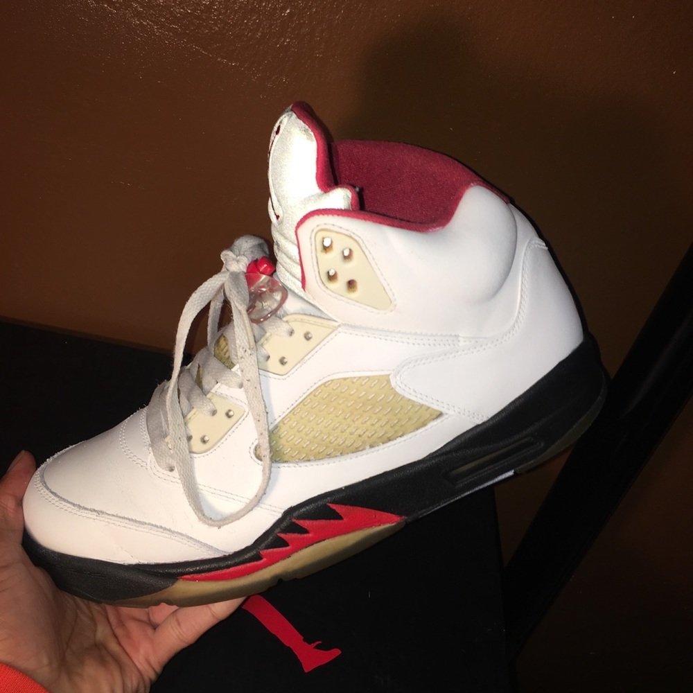 Air Jordan 5 Fire Red
